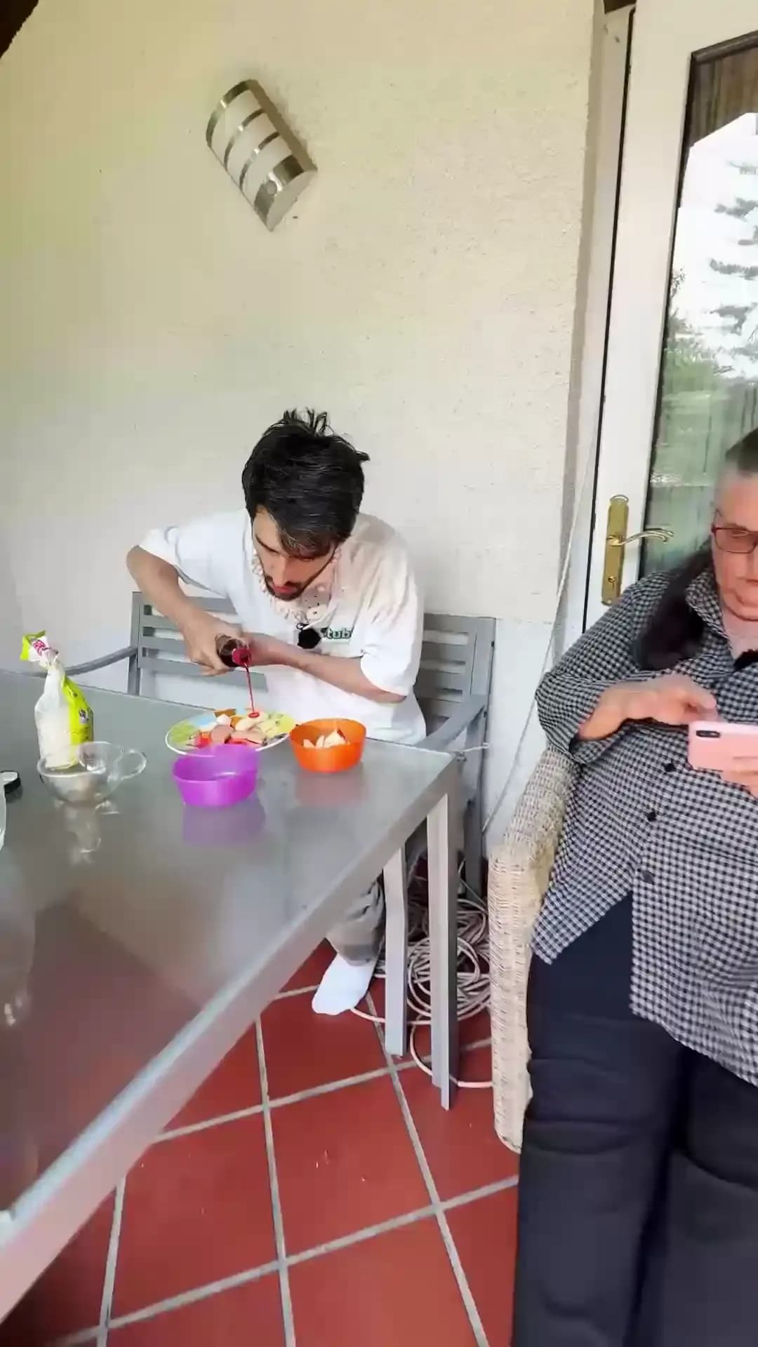 Wall Video #2 NoTube